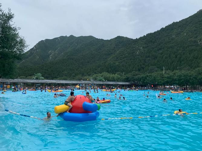 燕子湖水上乐园滑道